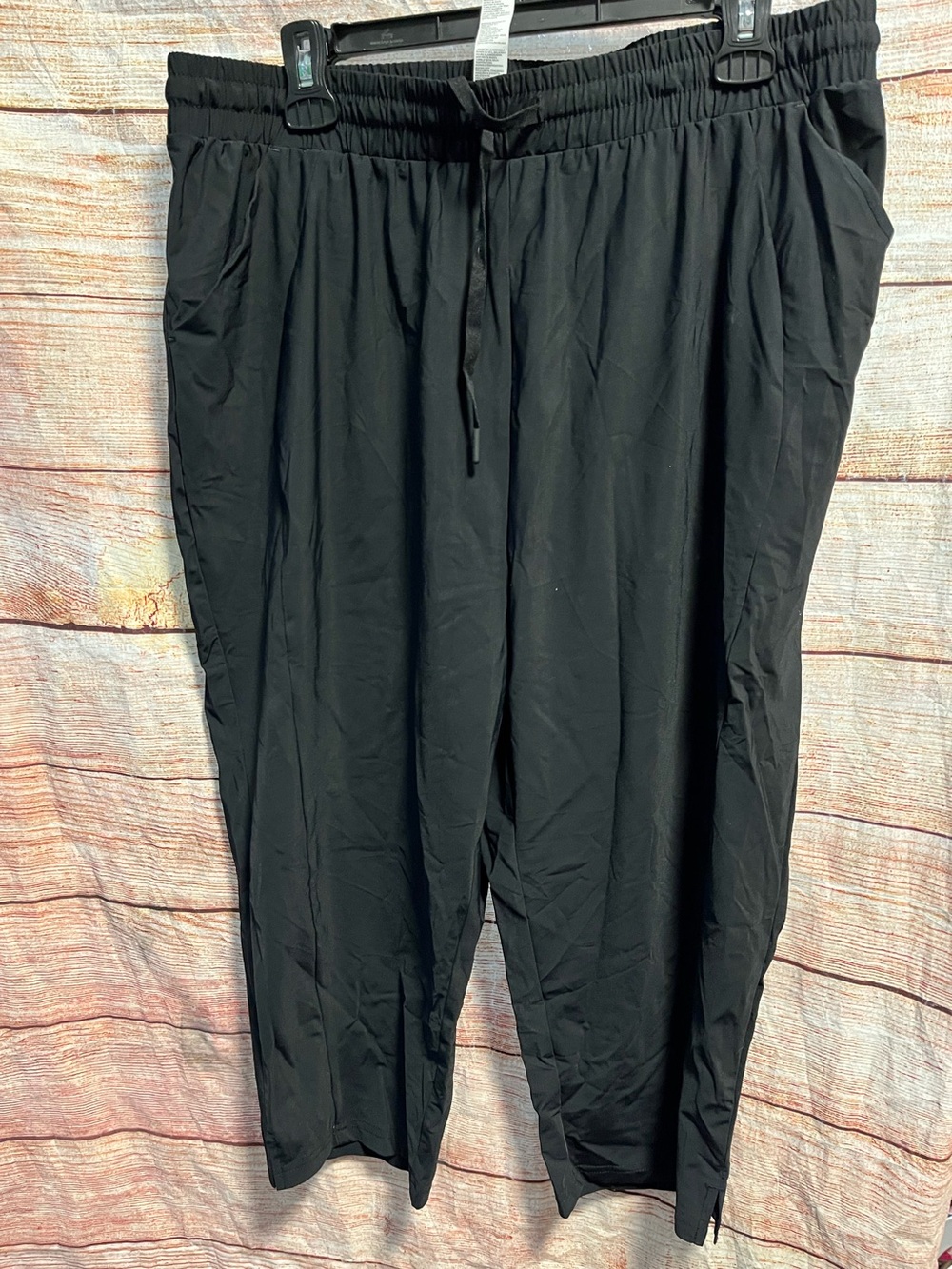 Women's Black athletic Capri pants-Baleaf UPF 50+-NEW 2X runs small
